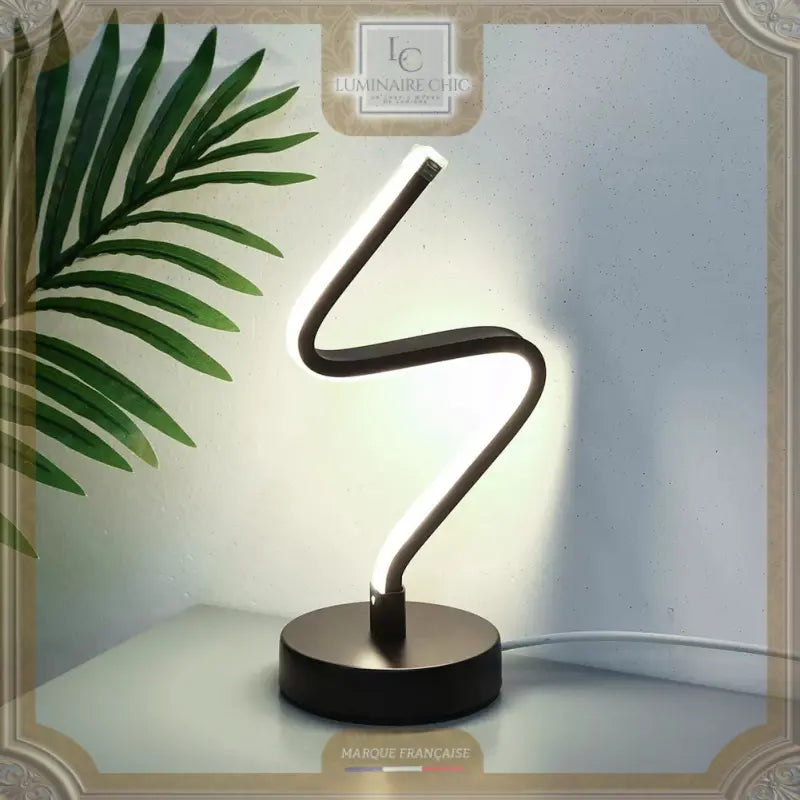 Lampe De Chevet Design En Métal Et Acrylique Style Artistique I / Blanc Chaud