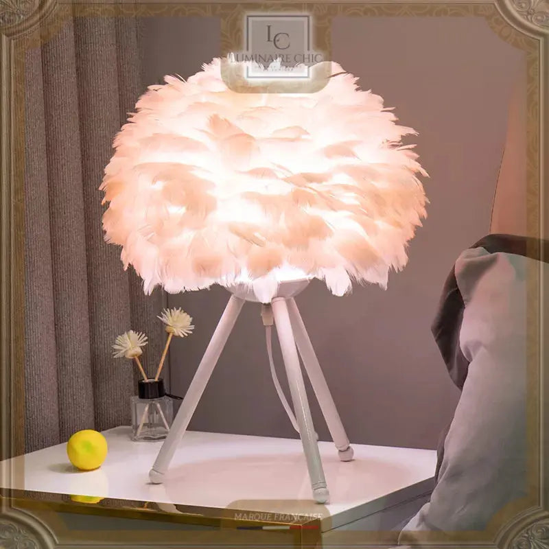 Lampe De Chevet En Plume Doie Et Pieds Métal Au Style Moderne Romantique Rose Pâle + Blanc